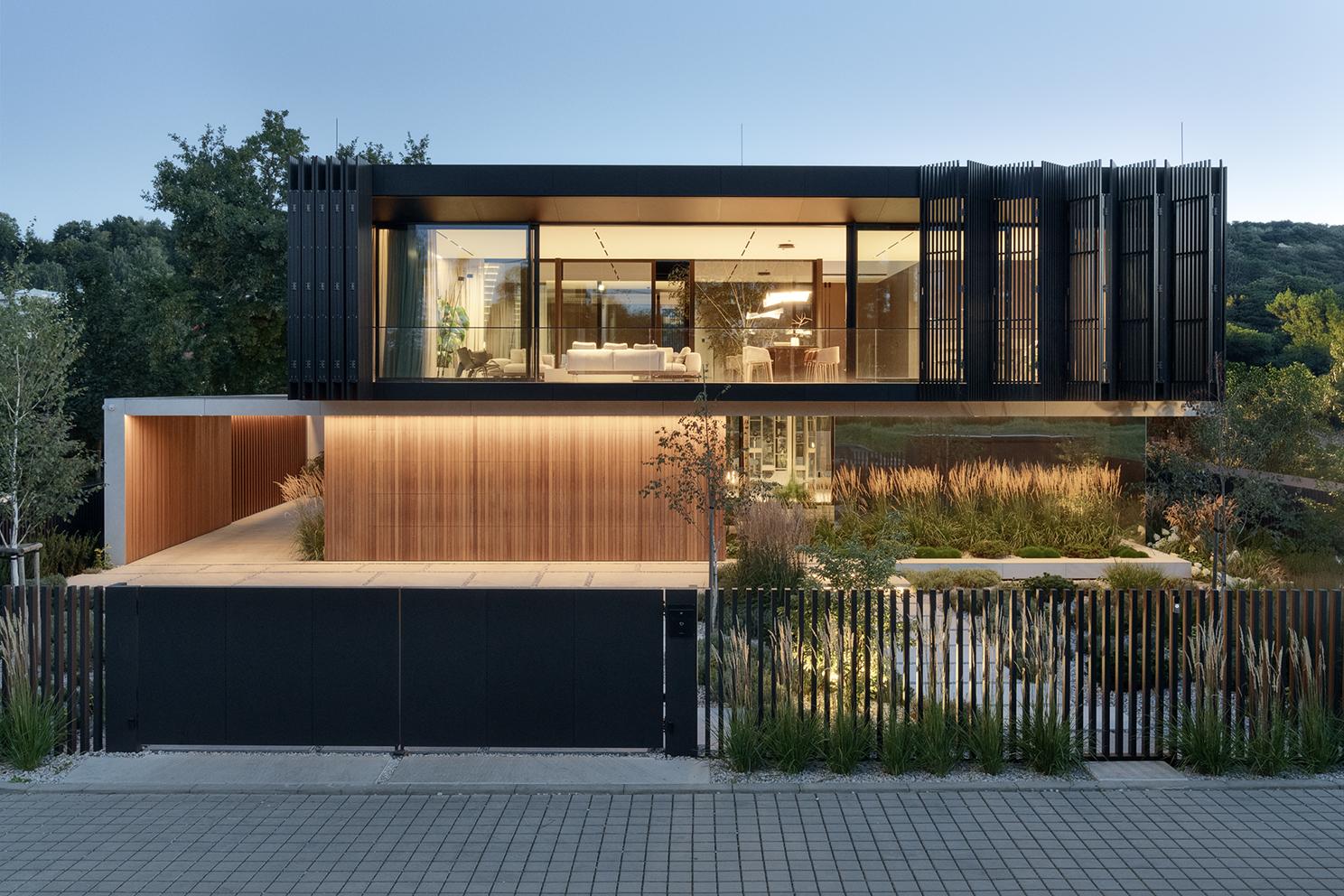 MOKAA Inside Out House