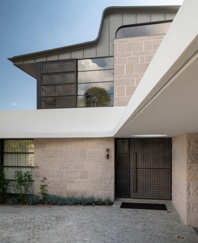 Dom jednorodzinny z łukami, Luigi Rosselli Architects 