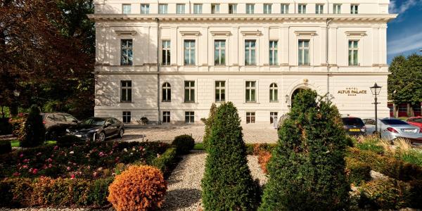 Altus Palace Hotel 