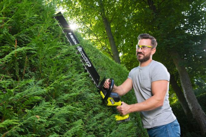 bezszczotkowe nożyce akumulatorowe RYOBI RY18HTX60A-0