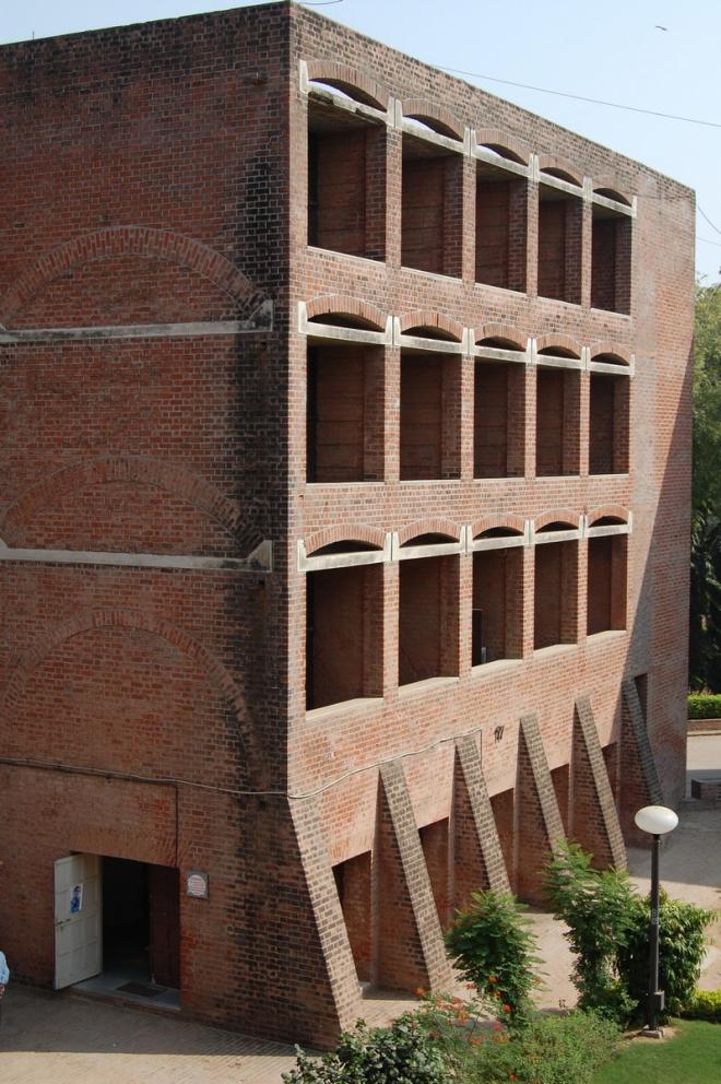 Dormitorium Indian Institute of Management w Ahmedabadzie projektu Louisa Kahna 