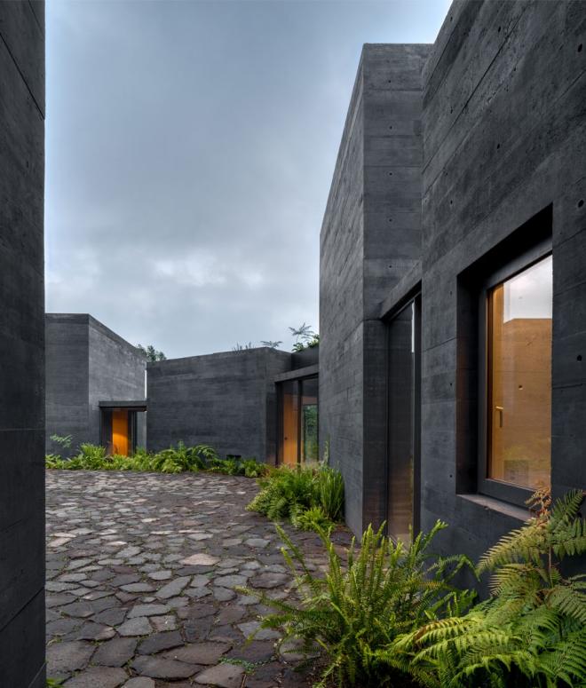 architektura mieszkaniowa, Casa Bruma, dom z betonu, Fernanda Canales