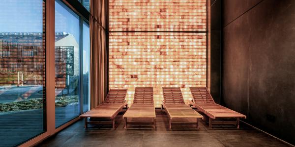Wnętrza kompleksu wypoczynkowego zaprojektowanego przez Ultra Architects
