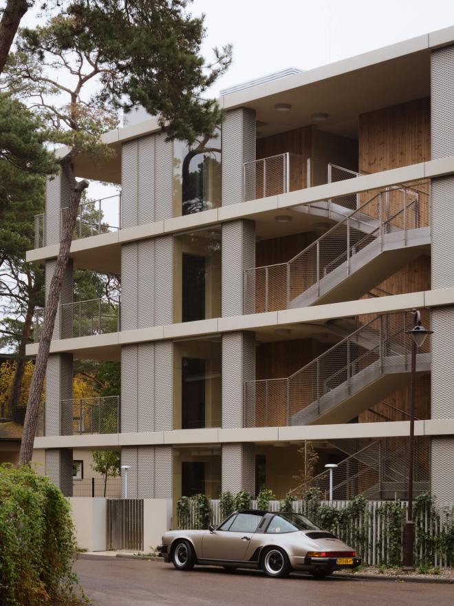 Apartamentowiec w Juracie