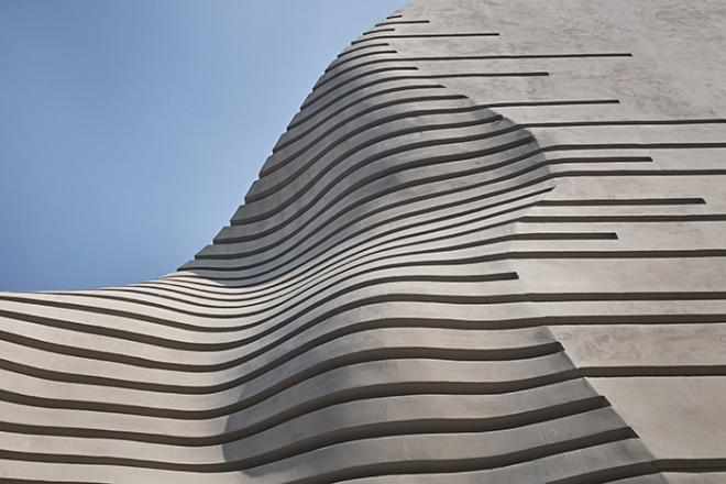 Areuke Spa - betonowa piramida