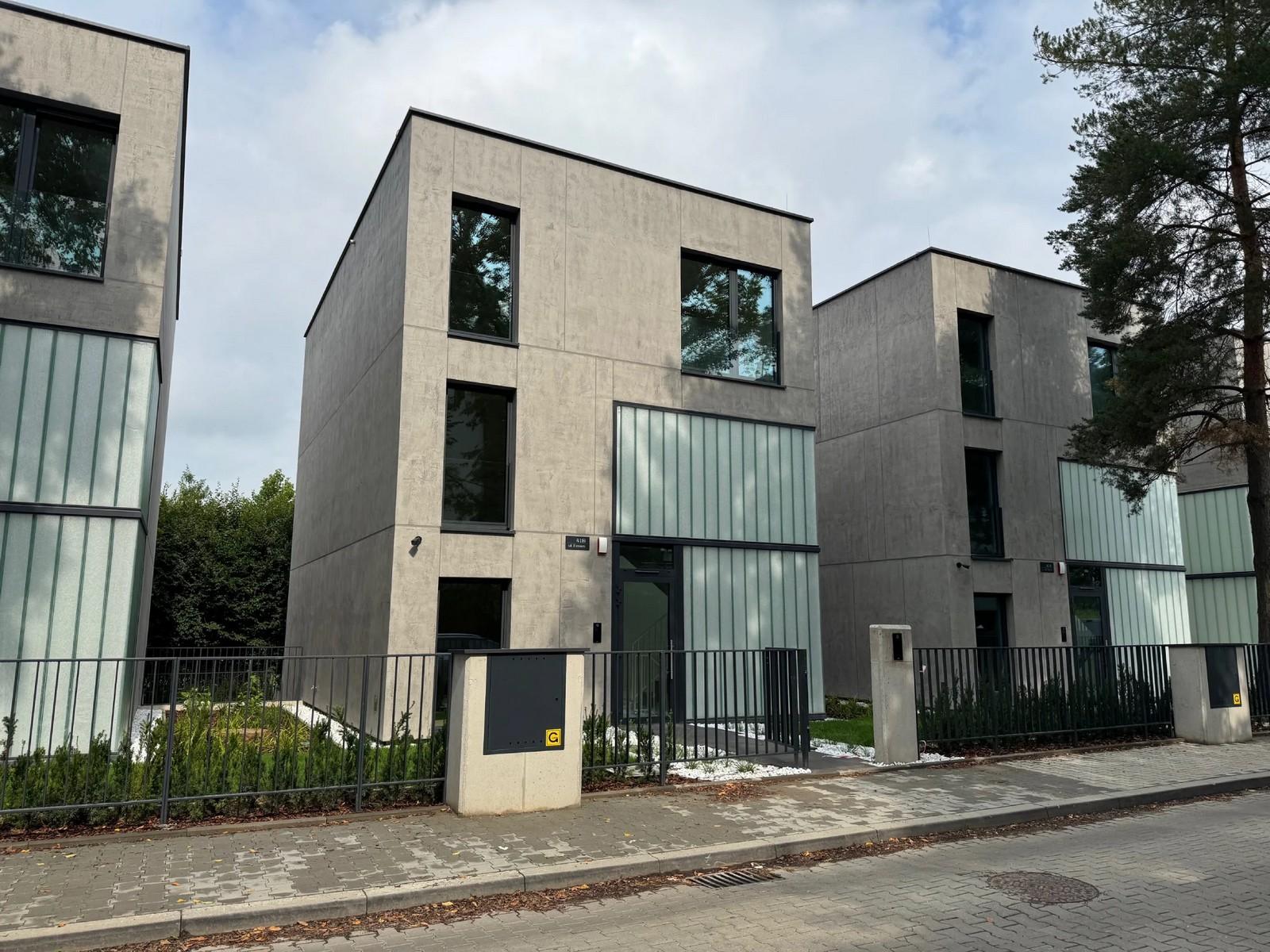 Architektura czystej geometrii. Prostota, proporcje i dyscyplina. Emaus w Krakowie
