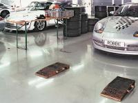 Jak wybrać posadzki na parkingi wielopoziomowe i do garaży wielostanowiskowych?