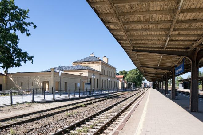 Dworzec kolejowy w Starogardzie Gdańskim wg RYSY Architekci