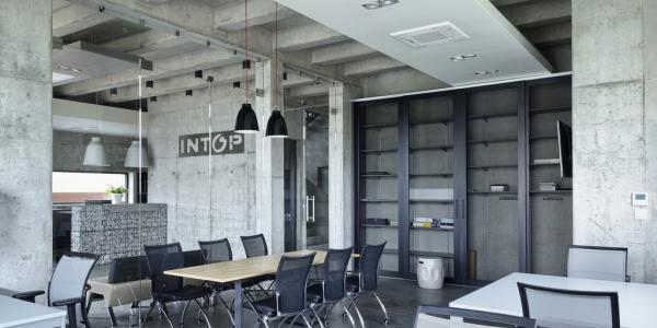 Biurowiec Intop Office, JM Studio Architektoniczne 