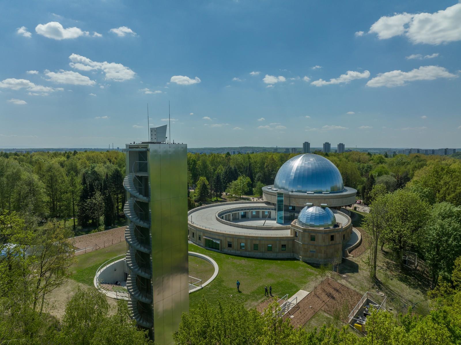 Planetarium Śląskie powiększone 