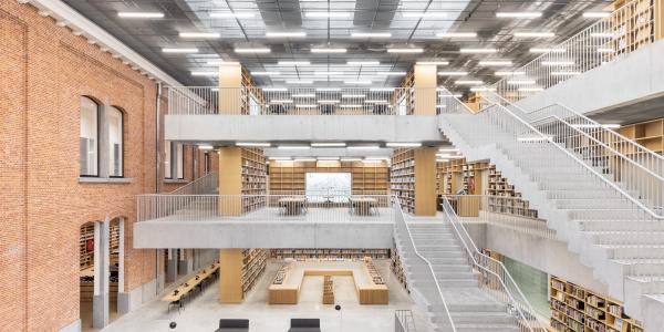 Gmach biblioteki i szkoły muzycznej Utopia