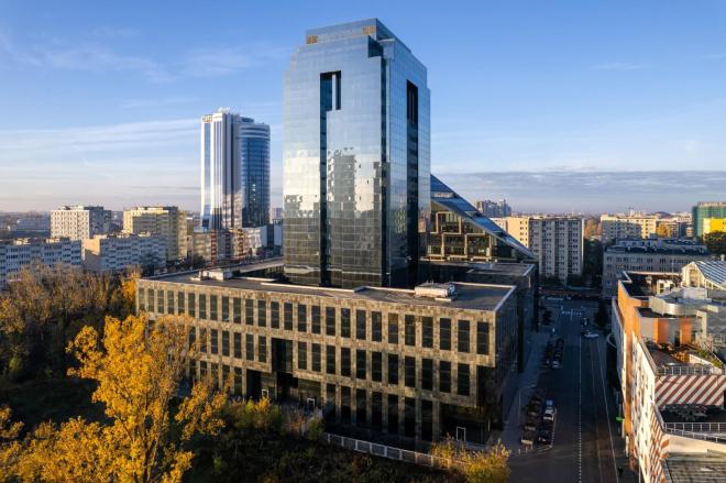 Przebudowa V Tower w Warszawie