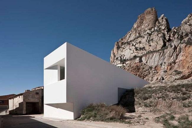 Dom zatopiony we wzgórzu - Ayora, Walencja, Hiszpania
